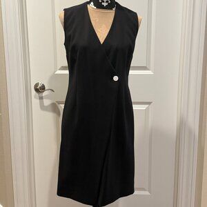 Diane Von Furstenberg Black Sleeveless Side-Button Dress Size 6 (fits like a 4)